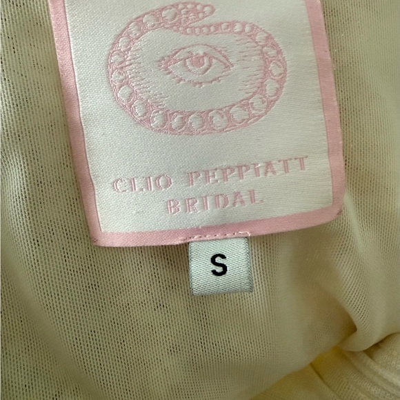 Clio Peppiatt Bridal Crystal Dress - Picture 7 of 8